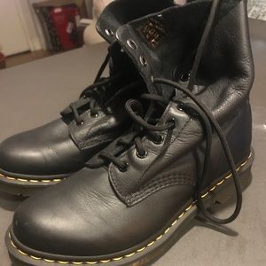 Doc Martens 1460 PASCAL VIRGINIA LEATHER BOOTS